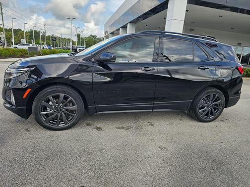 Mosaic Black Metallic 2023 Chevrolet Equinox FWD RS