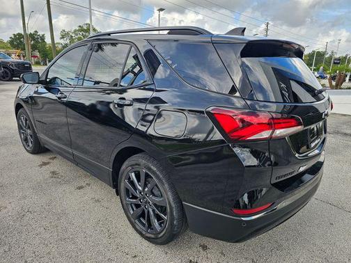 Mosaic Black Metallic 2023 Chevrolet Equinox FWD RS