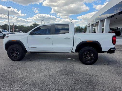 Summit White 2024 GMC Canyon Elevation