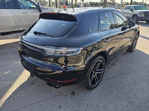 2020 Porsche Macan S