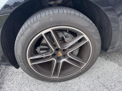 2020 Porsche Macan S