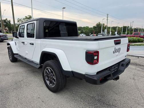 Bright White Clearcoat 2020 Jeep Gladiator Overland