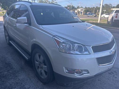 White Diamond Clearcoat 2012 Chevrolet Traverse LTZ
