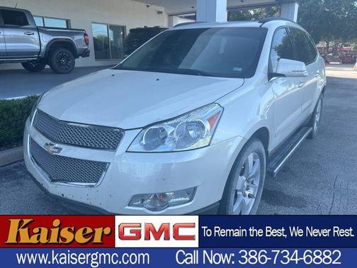 White Diamond Clearcoat 2012 Chevrolet Traverse LTZ