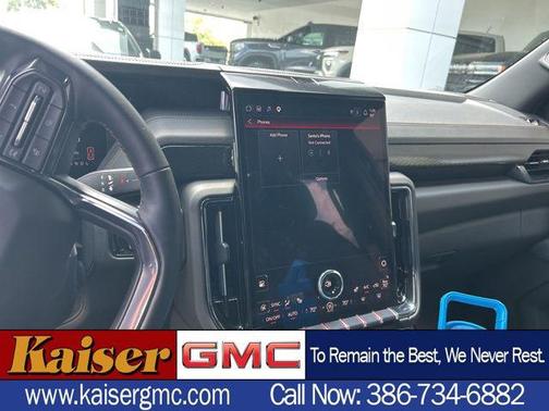 Onyx Black 2025 GMC Yukon 4WD AT4