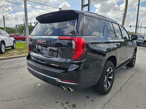 Onyx Black 2025 GMC Yukon 4WD AT4