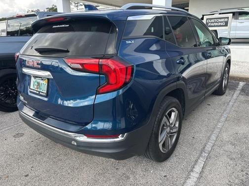 2021 GMC Terrain SLT