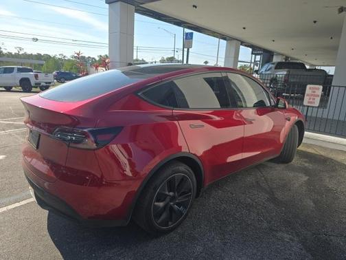 2024 Tesla Model Y Long Range Dual Motor All-Wheel Drive