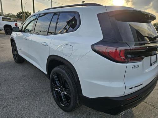 2026 GMC Acadia Elevation FWD