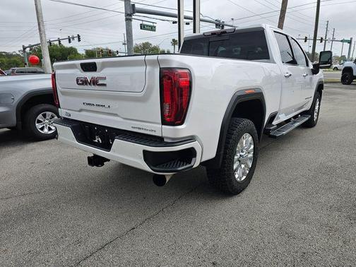 White Frost Tricoat 2020 GMC Sierra 2500 Denali