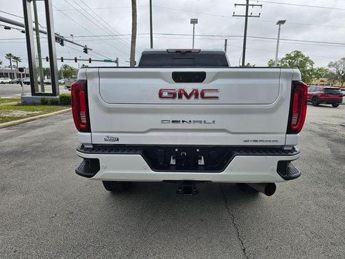 White Frost Tricoat 2020 GMC Sierra 2500 Denali