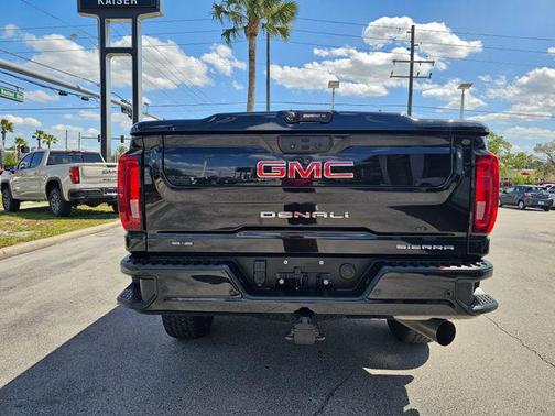 Ebony Twilight Metallic 2022 GMC Sierra 2500 Denali