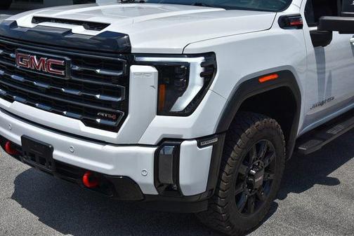 2024 GMC Sierra 2500 AT4