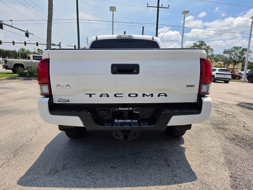 Ice Cap 2023 Toyota Tacoma SR5
