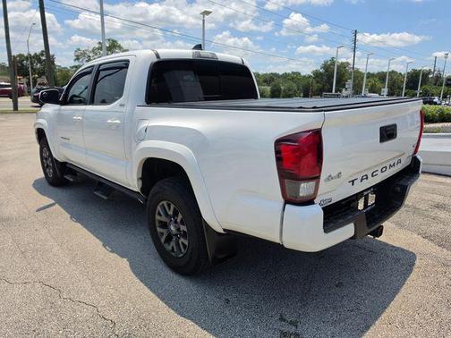 Ice Cap 2023 Toyota Tacoma SR5