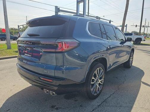 Downpour Metall 2026 GMC Acadia Denali