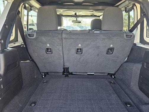 2023 Jeep Wrangler 4-Door High Tide 4x4