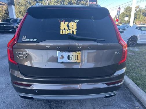 2017 Volvo XC90 T6 Momentum