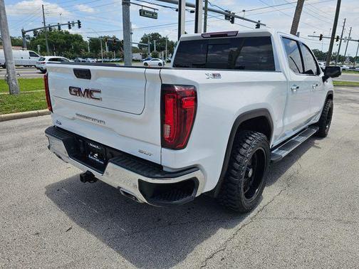 Summit White 2023 GMC Sierra 1500 SLT