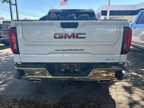 Summit White 2023 GMC Sierra 1500 SLT