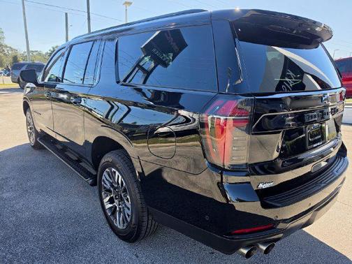 Black 2025 Chevrolet Suburban 4WD Z71