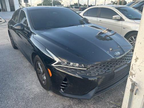Ebony Black 2021 Kia K5 LXS
