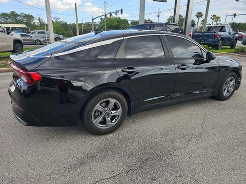Ebony Black 2021 Kia K5 LXS