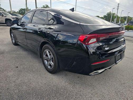 Ebony Black 2021 Kia K5 LXS