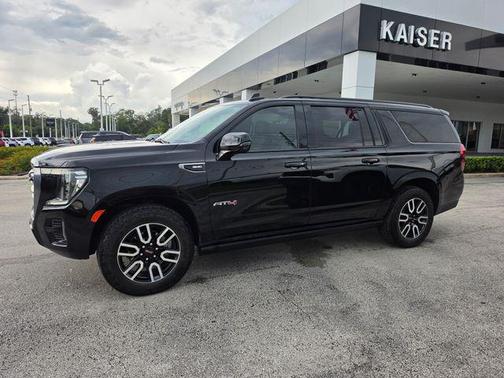 Onyx Black 2024 GMC Yukon XL 4WD AT4