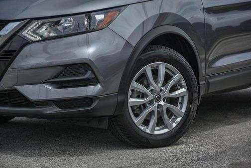 2020 Nissan Rogue Sport SV
