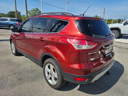 White Platinum Metallic Tri-Coat 2015 Ford Escape SE