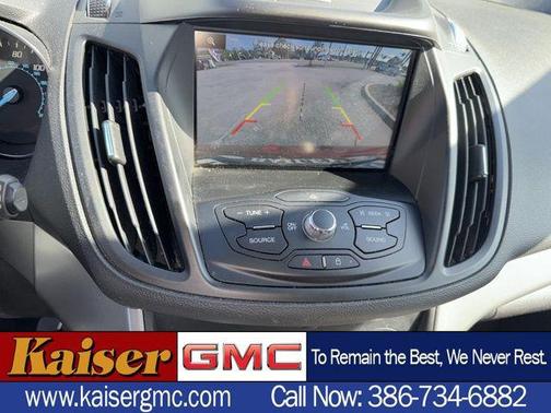 White Platinum Metallic Tri-Coat 2015 Ford Escape SE