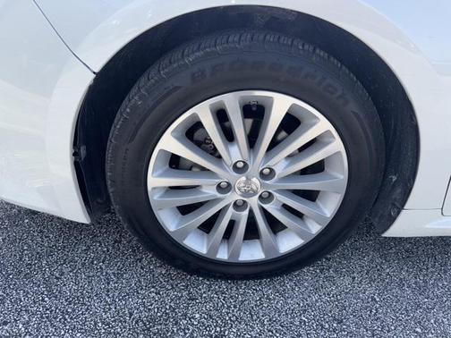 2014 Toyota Avalon Hybrid Limited