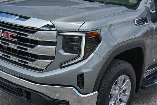 2025 GMC Sierra 1500 SLE