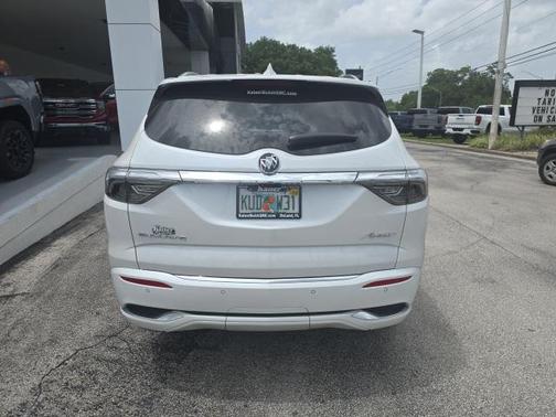 2022 Buick Enclave FWD Avenir