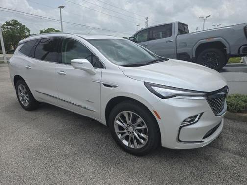 2022 Buick Enclave FWD Avenir