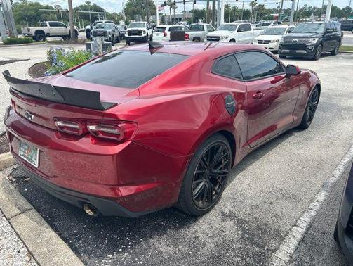 Wild Cherry Tintcoat 2022 Chevrolet Camaro 1LT