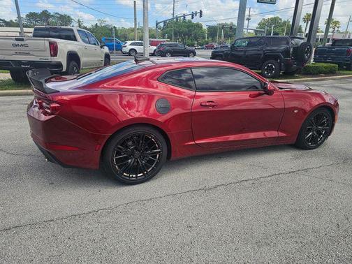 Wild Cherry Tintcoat 2022 Chevrolet Camaro 1LT
