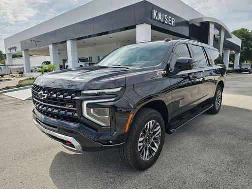 Black 2025 Chevrolet Suburban 4WD Z71