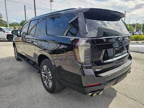 Black 2025 Chevrolet Suburban 4WD Z71