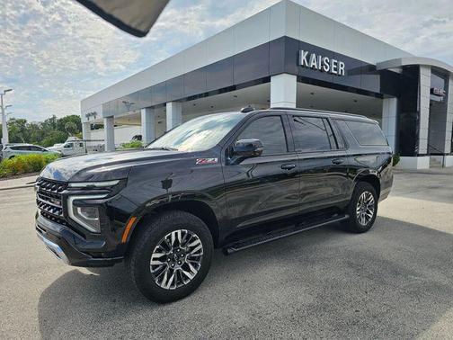 Black 2025 Chevrolet Suburban 4WD Z71