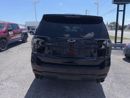 Black 2025 Chevrolet Suburban 4WD Z71