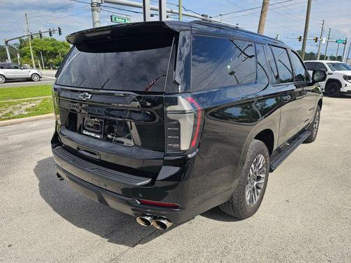 Black 2025 Chevrolet Suburban 4WD Z71