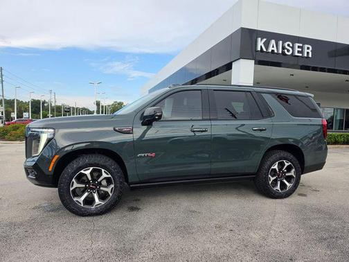 Midnight Pine 2026 GMC Yukon 4WD AT4 Ultimate