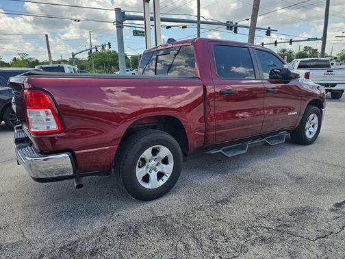 Delmonico Red Pearlcoat 2023 RAM 1500 Big Horn/Lone Star