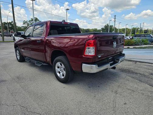 Delmonico Red Pearlcoat 2023 RAM 1500 Big Horn/Lone Star