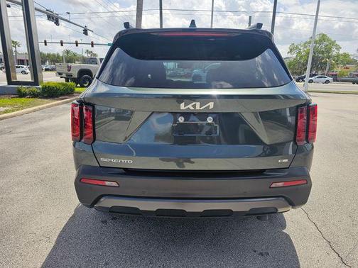 Aruba Green 2023 Kia Sorento EX