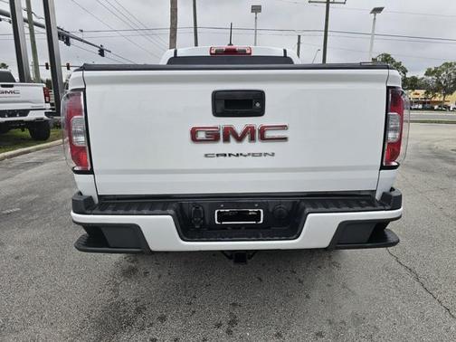 2021 GMC Canyon Elevation Standard
