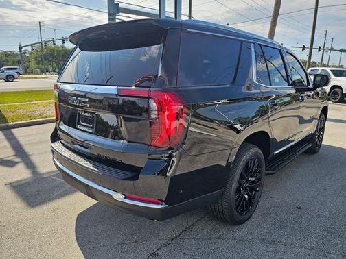 Onyx Black 2026 GMC Yukon 4WD Elevation