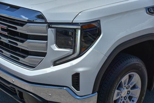 2025 GMC Sierra 1500 SLE